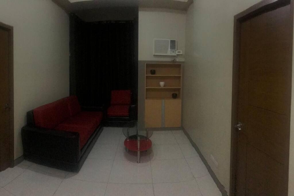 Lovely 2 Bed Room Condo Infront Of Naia Terminal 3 マニラ市 エクステリア 写真