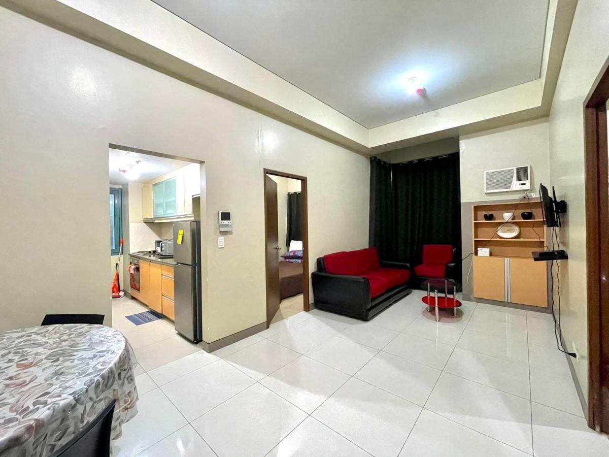 Lovely 2 Bed Room Condo Infront Of Naia Terminal 3 マニラ市 エクステリア 写真