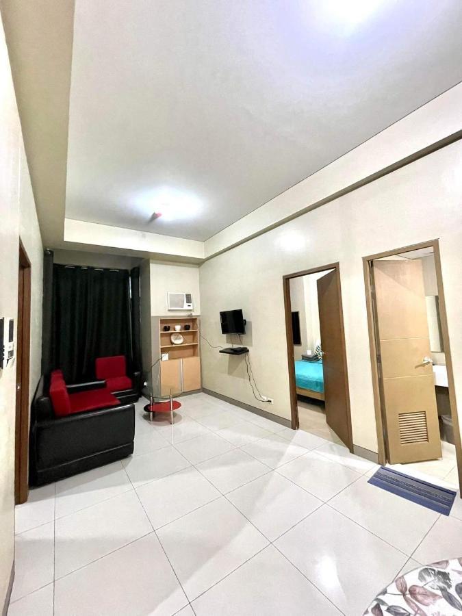 Lovely 2 Bed Room Condo Infront Of Naia Terminal 3 マニラ市 エクステリア 写真